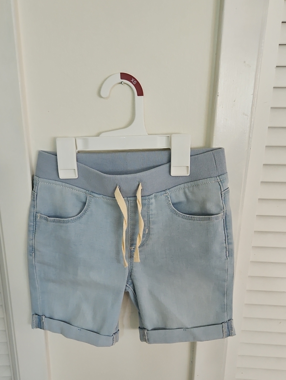 NWOT -Kid's Light Wash Denim Drawstring Shorts - Light Blue